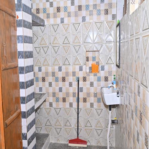 Maa Rewa, Handiya